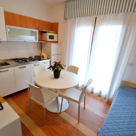 Apartamento Monica *